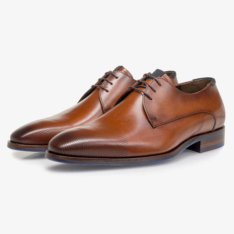 Cognac-coloured calf leather lace shoe