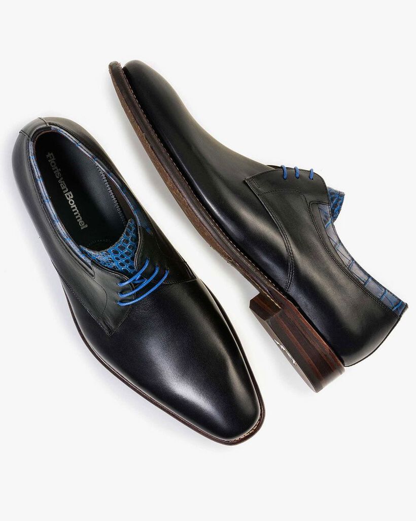 Black leather lace shoe