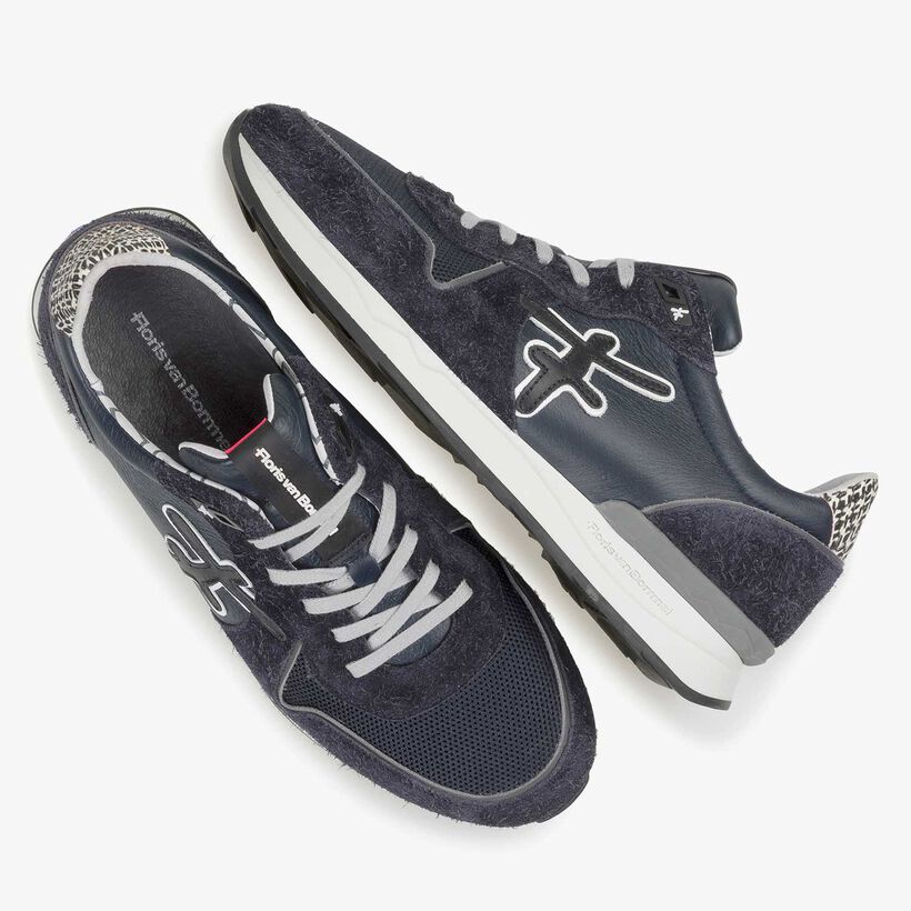 Dark blue calf leather sneaker
