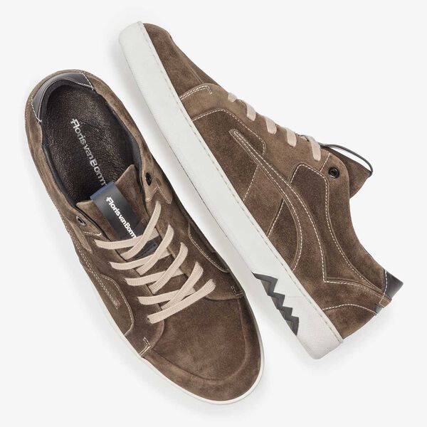 Dark taupe-coloured suede leather lace shoe