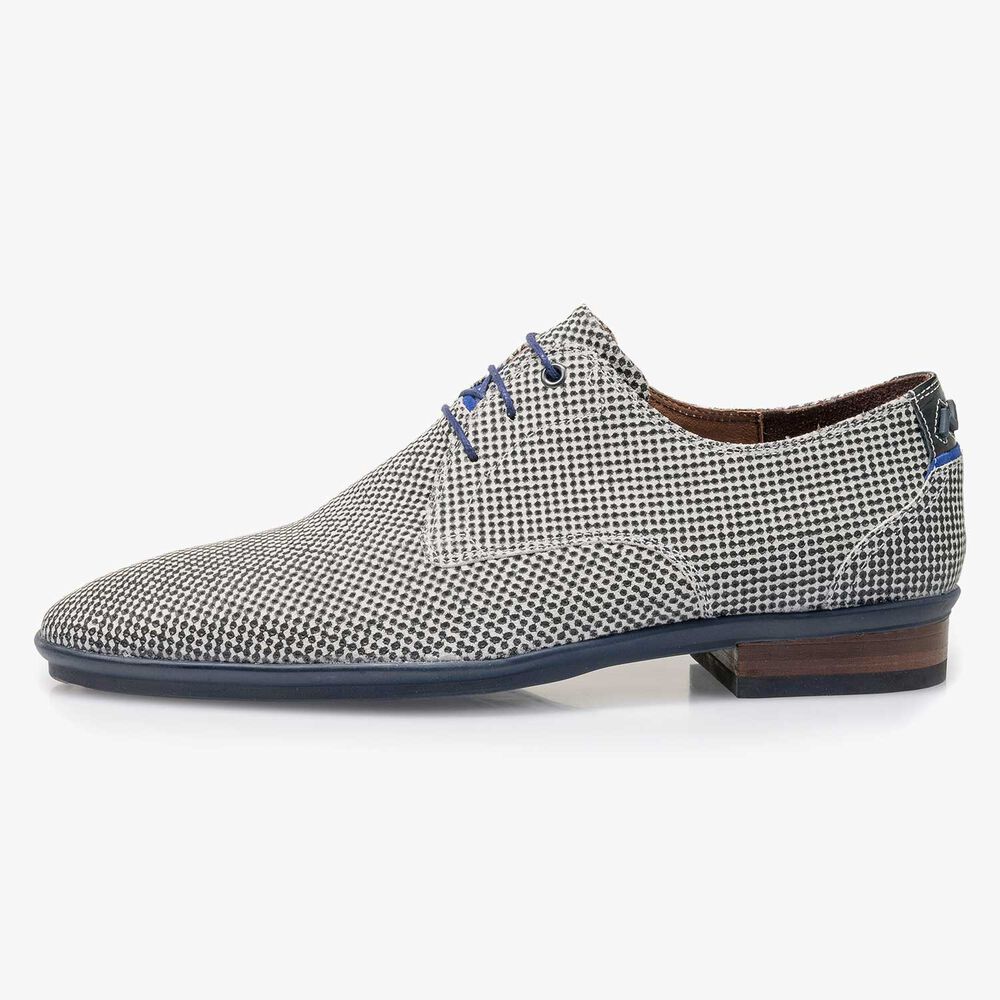 Light grey suede leather lace shoe with a mini print