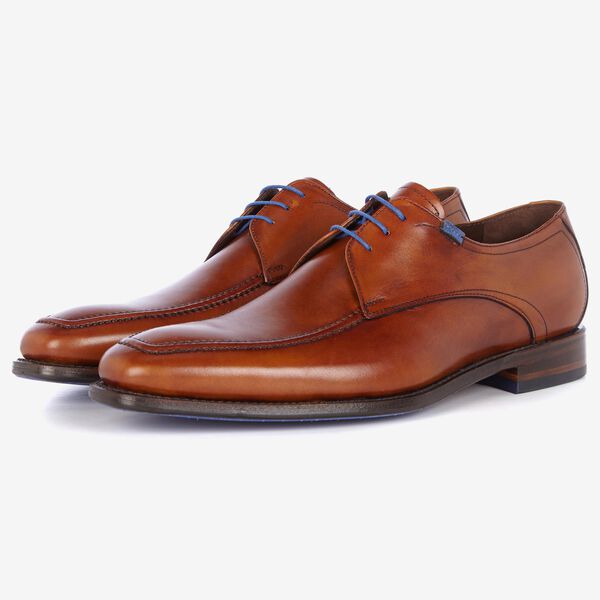 Cognac-coloured leather lace shoe