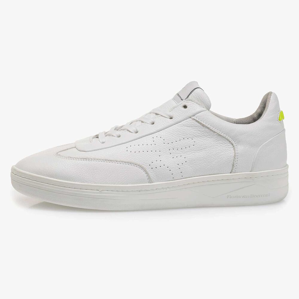 White leather sneaker