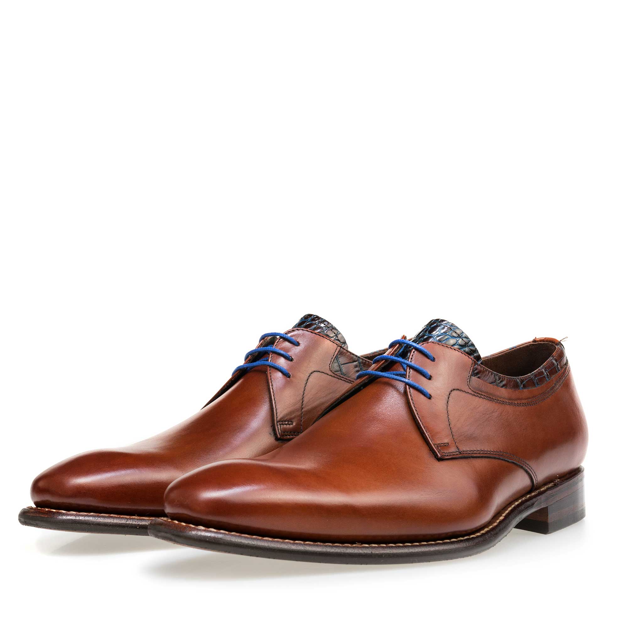 14302/01 - Mid-brown calf's leather lace shoe 14302/01 - Mid-brown calf's leather lace shoe