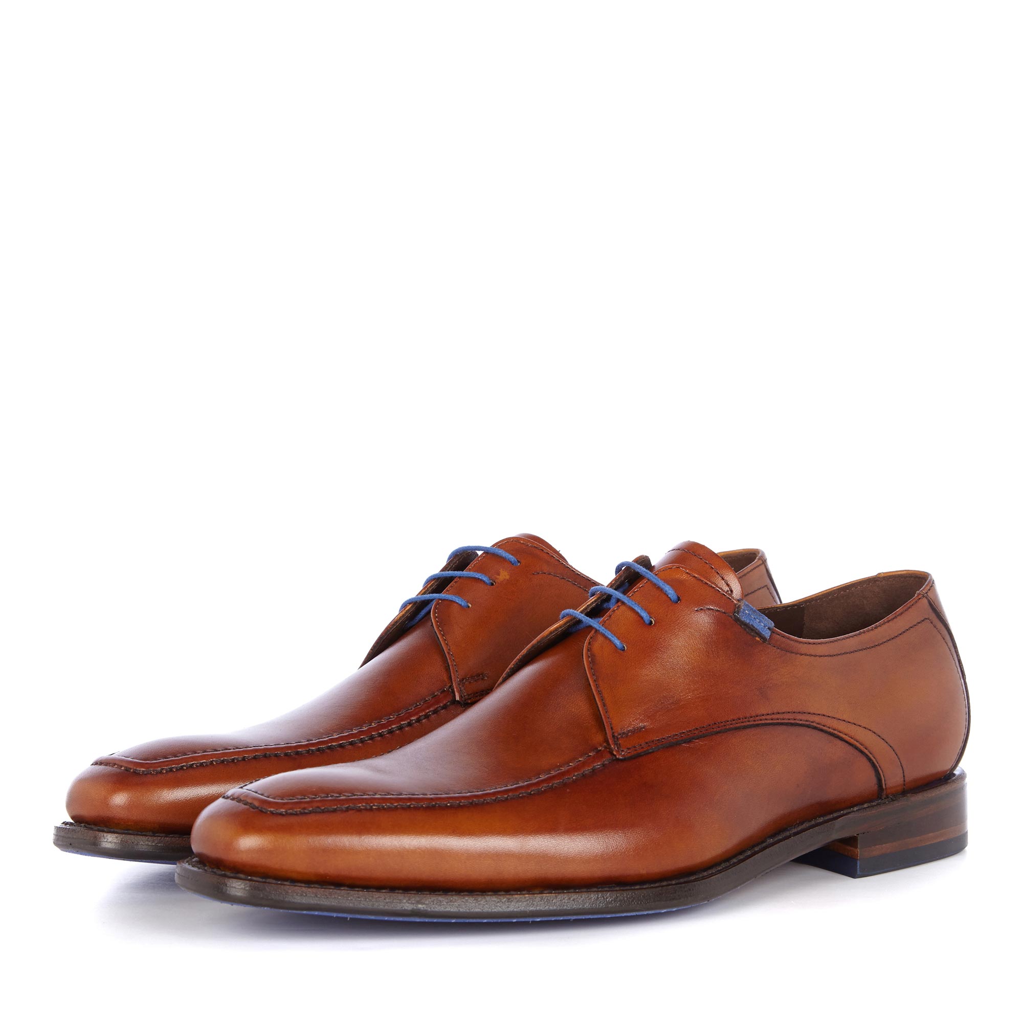 shoes cognac color