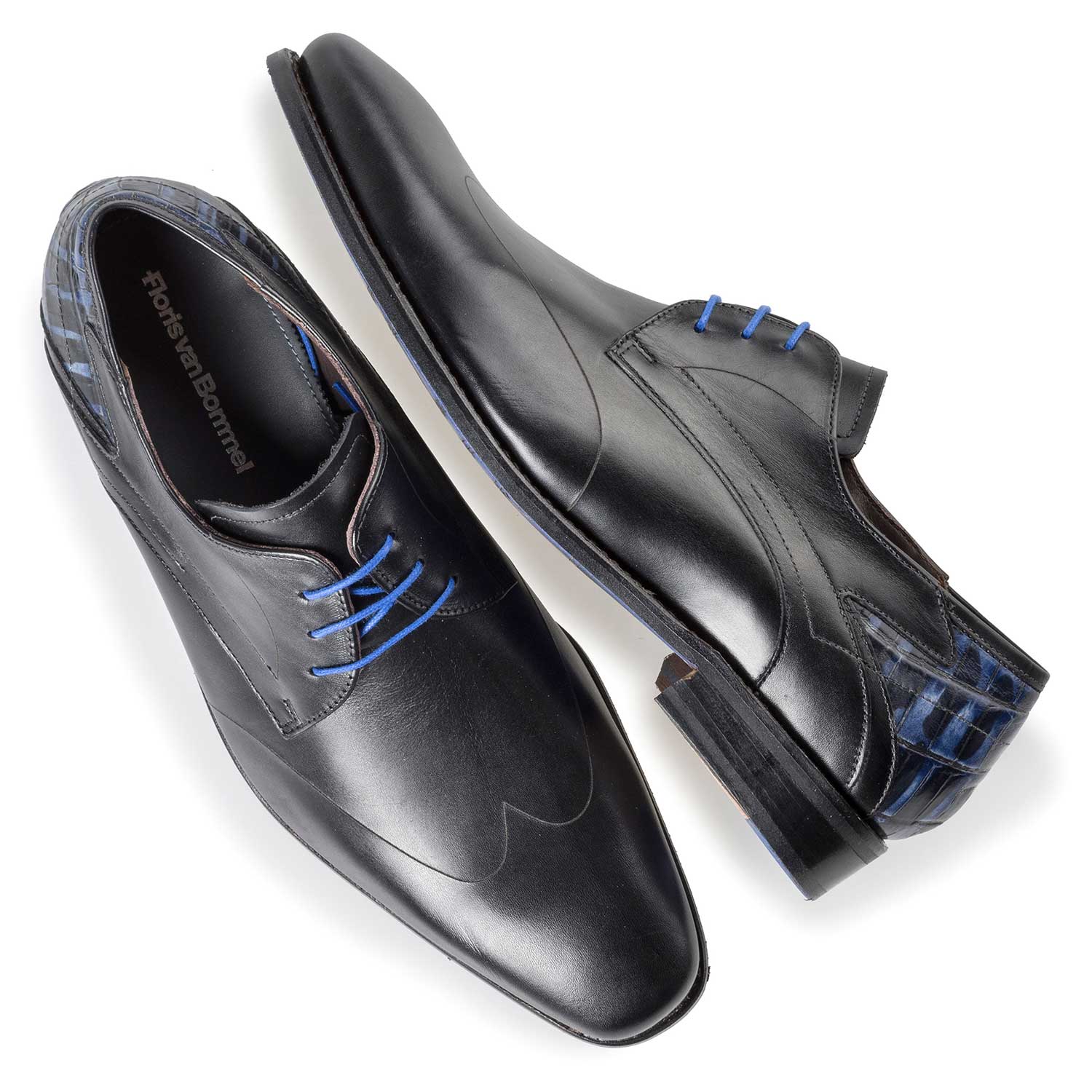 18074/03 - Black calf’s leather lace shoe with croco print 18074/03 - Black calf’s leather lace shoe with croco print