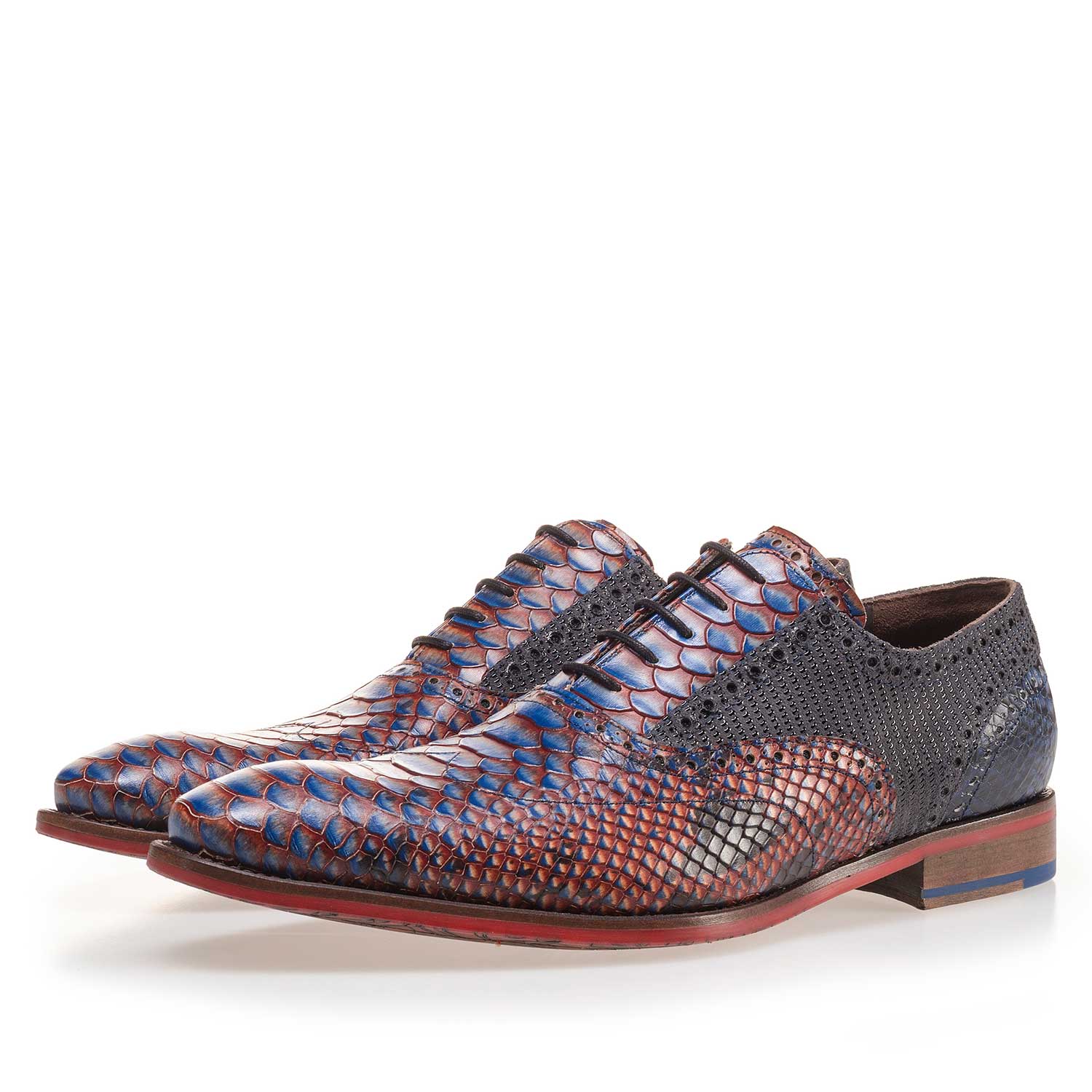 19104/08 - Calf's leather lace shoe with a snake print 19104/08 - Calf's leather lace shoe with a snake print