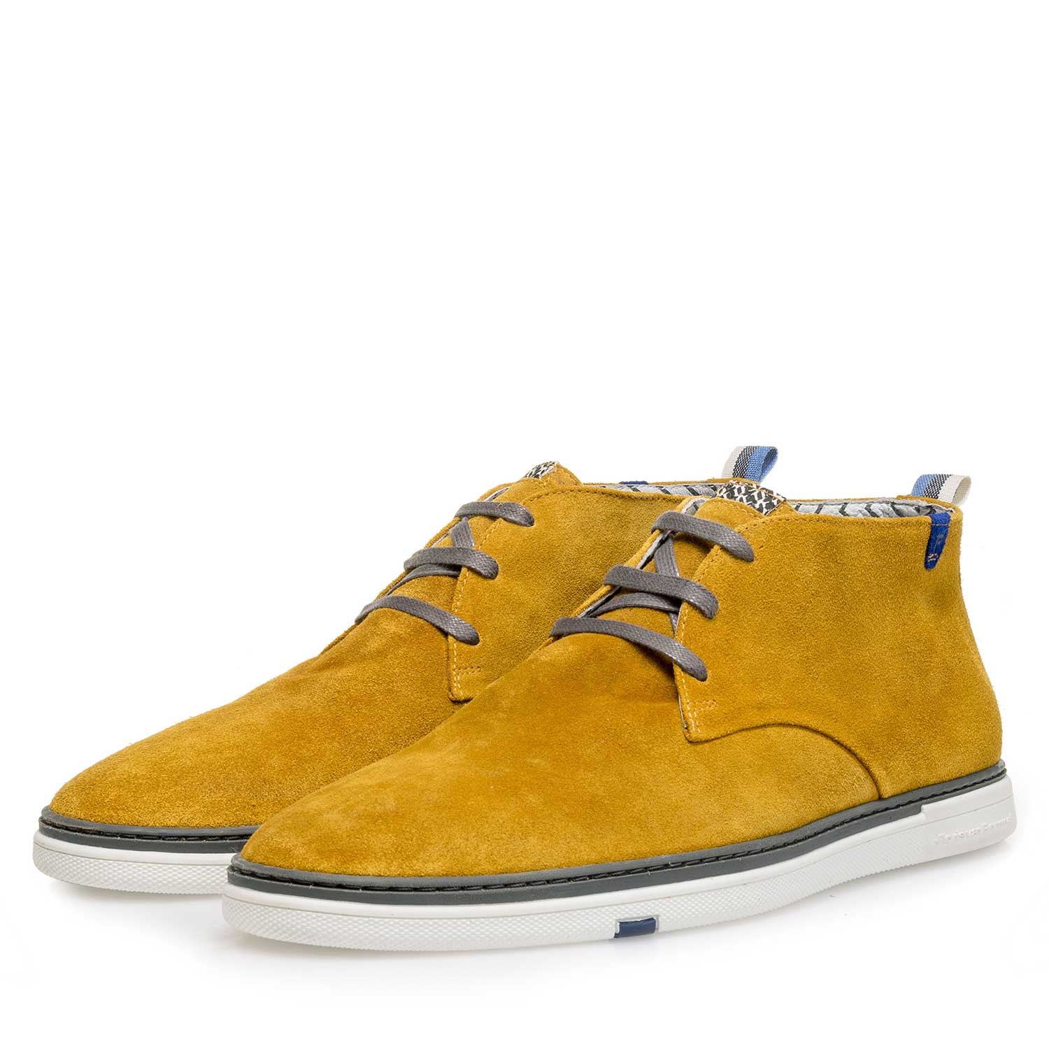 10502/05 - Mustard-coloured washed suede leather lace boot 10502/05 - Mustard-coloured washed suede leather lace boot
