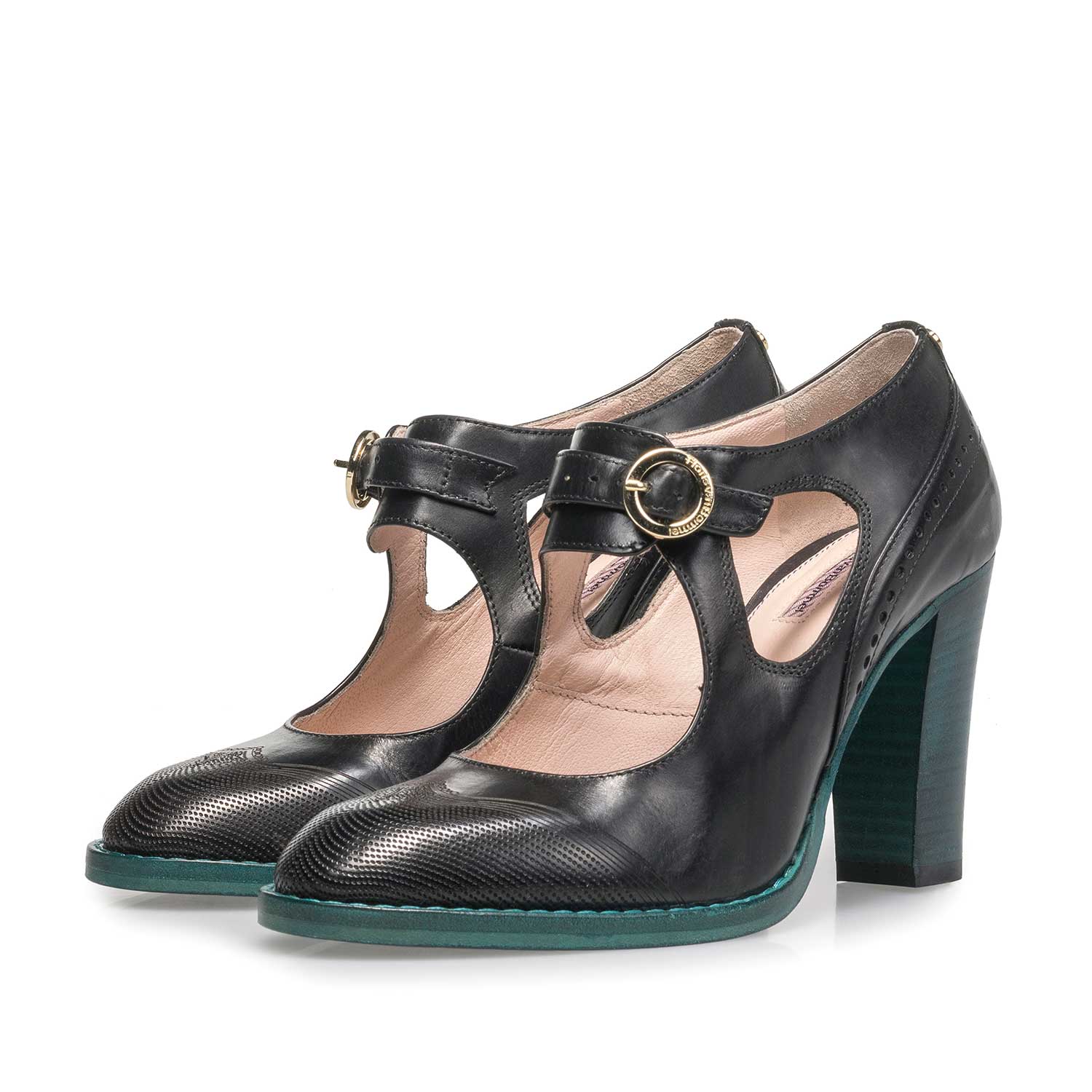 85526/00 - Black calf leather pumps 85526/00 - Black calf leather pumps