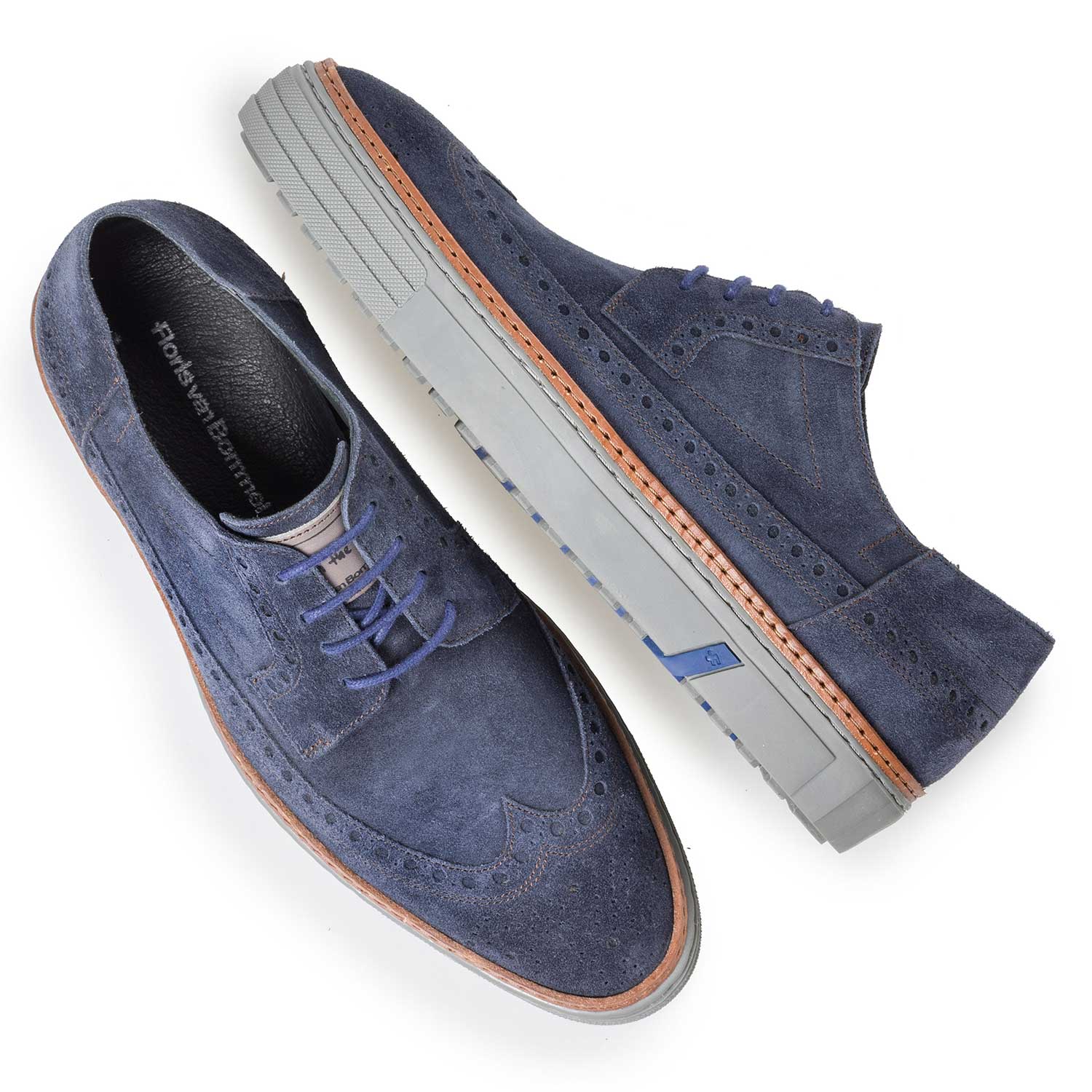 17092/01 - Blue suede sneaker with brogue details 17092/01 - Blue suede sneaker with brogue details