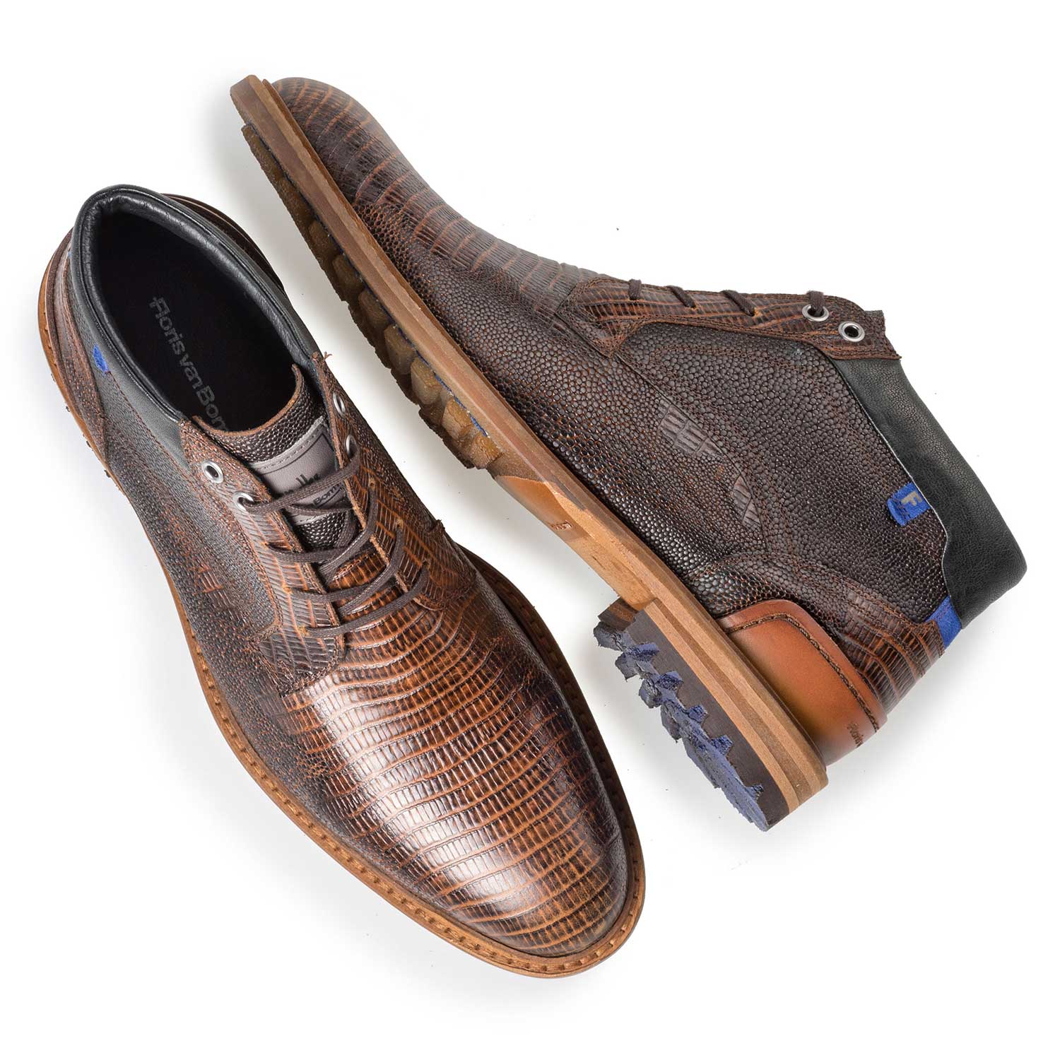 10228/00 - Cognac-coloured leather lace boot with lizard print 10228/00 - Cognac-coloured leather lace boot with lizard print
