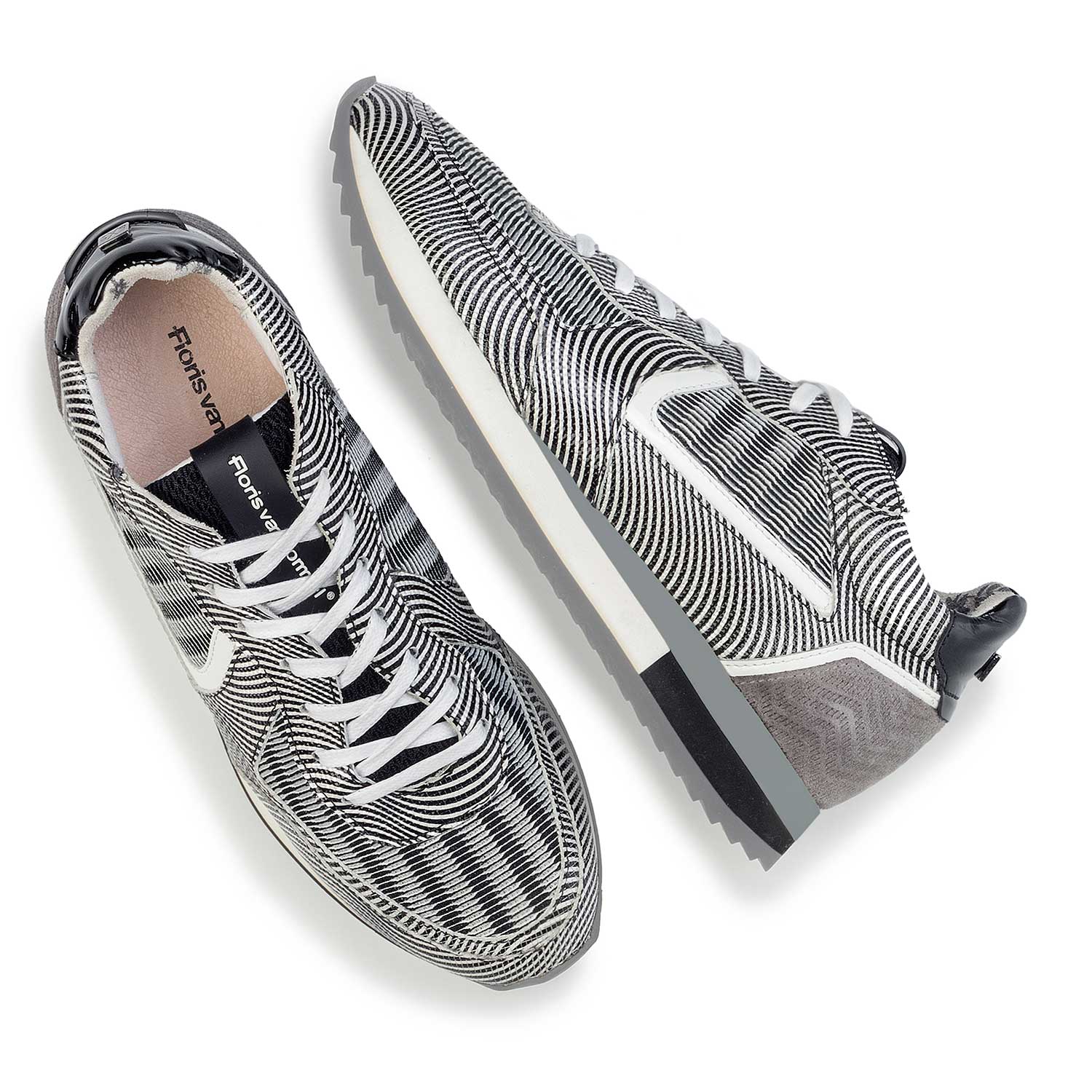 85232/03 - Black/white patent leather sneaker 85232/03 - Black/white patent leather sneaker