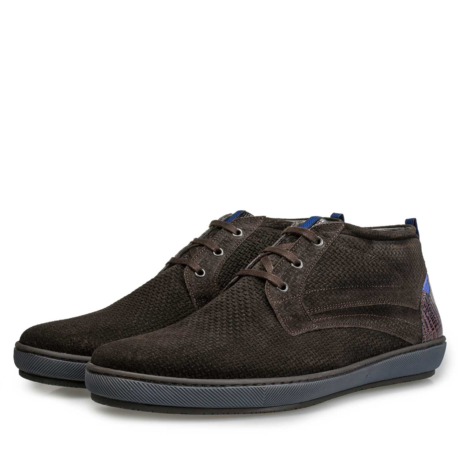 10074/02 - Mid-high dark brown lace boot with structural pattern 10074/02 - Mid-high dark brown lace boot with structural pattern