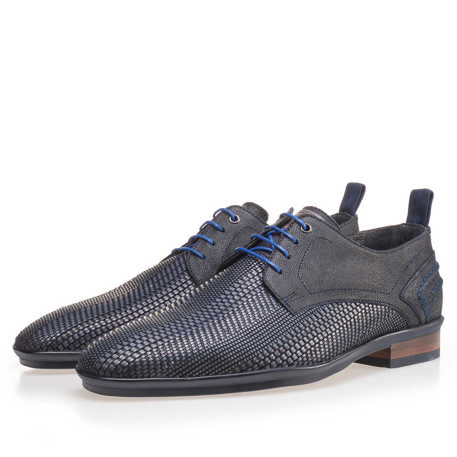 14067/01 - Blue lace shoe made of braided leather 14067/01 - Blue lace shoe made of braided leather
