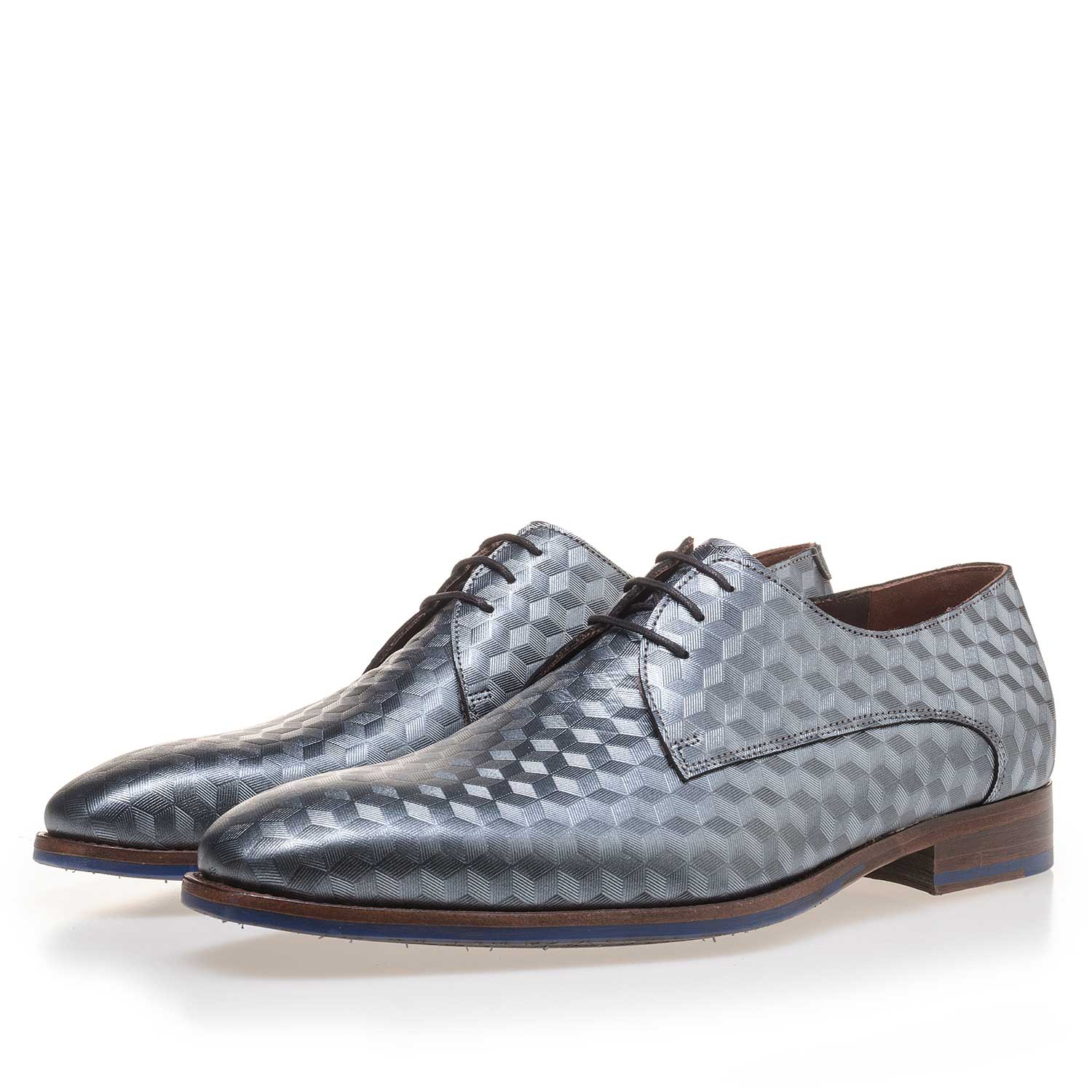 14168/00 - Grey leather lace shoe finished with a hexagon print 14168/00 - Grey leather lace shoe finished with a hexagon print