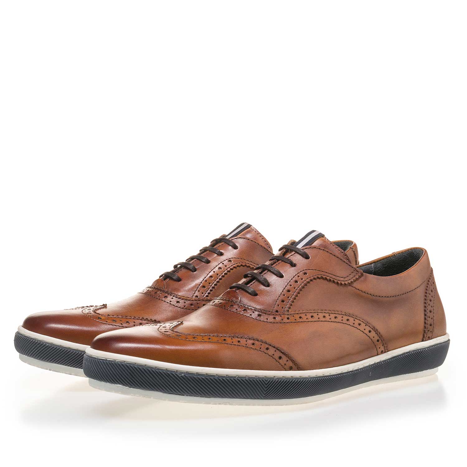 Cognac-coloured brogue leather sneaker | Floris van Bommel