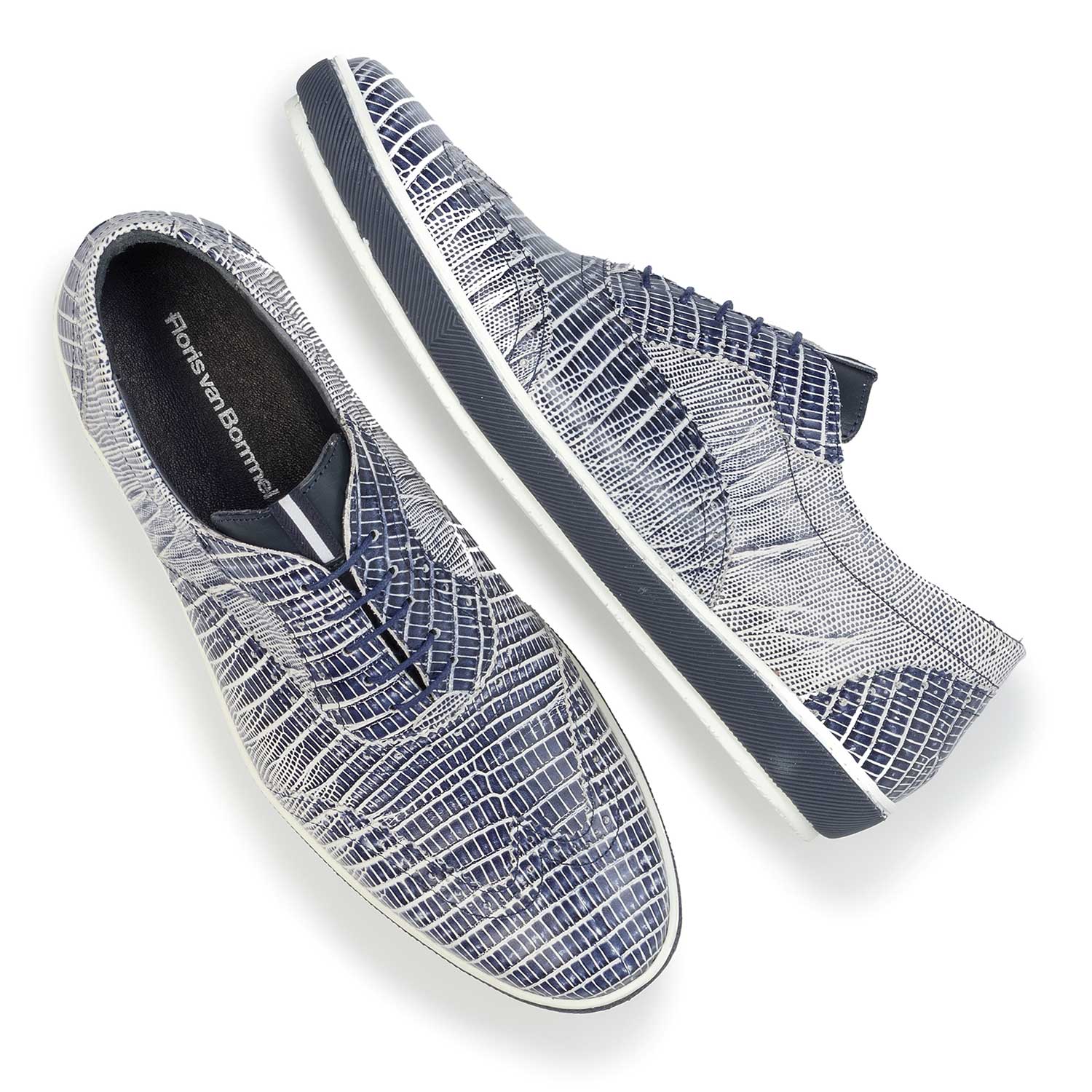 19036/37 - Blue leather sneaker with a lizard print 19036/37 - Blue leather sneaker with a lizard print