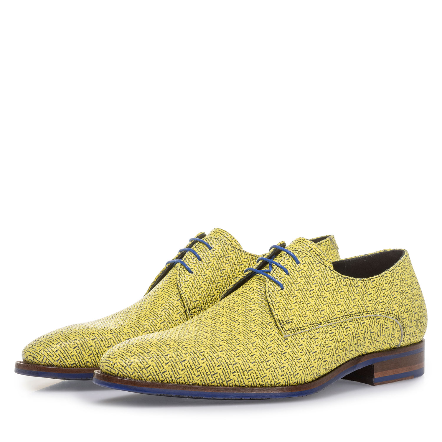 18346/02 - Yellow leather lace shoe with black print 18346/02 - Yellow leather lace shoe with black print