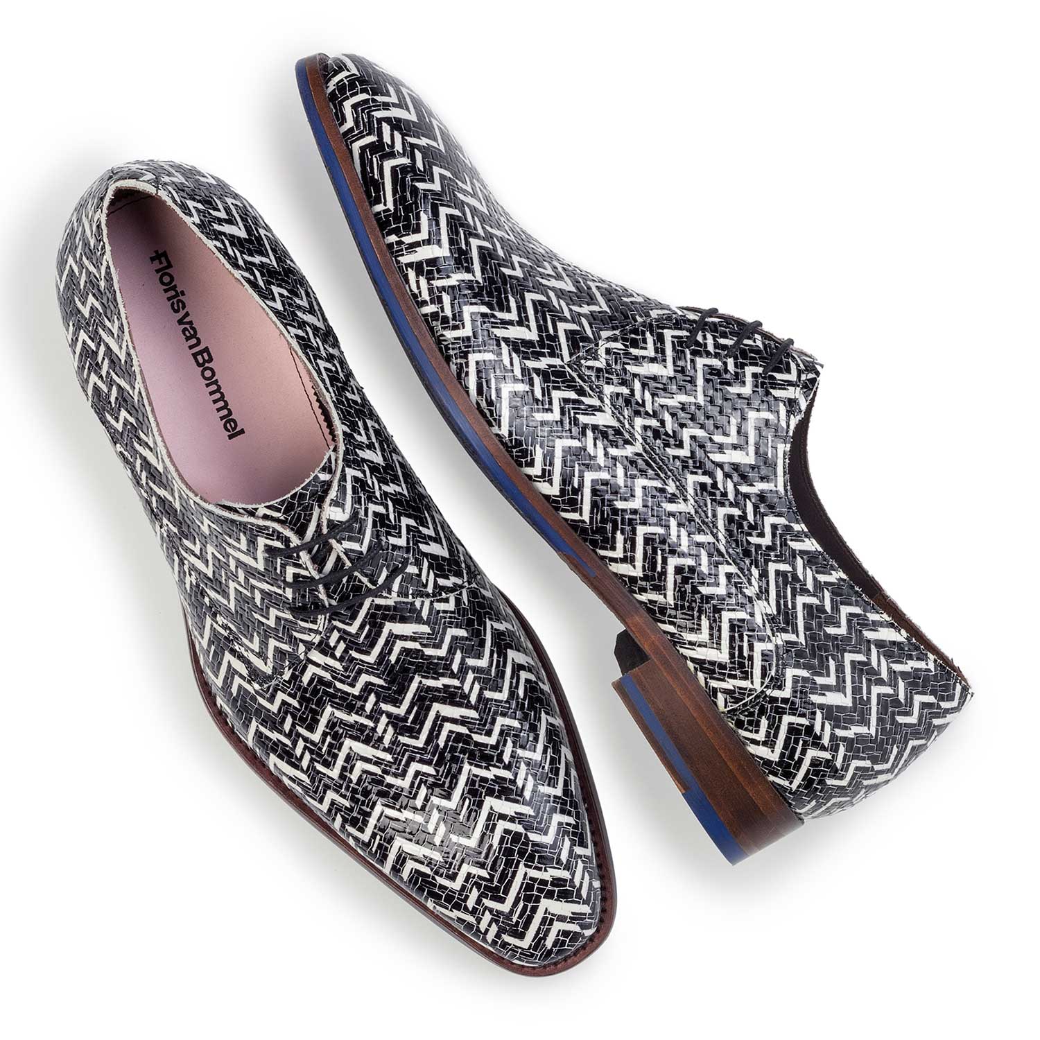 14146/02 - Black/White, patent leather lace shoe with pattern 14146/02 - Black/White, patent leather lace shoe with pattern