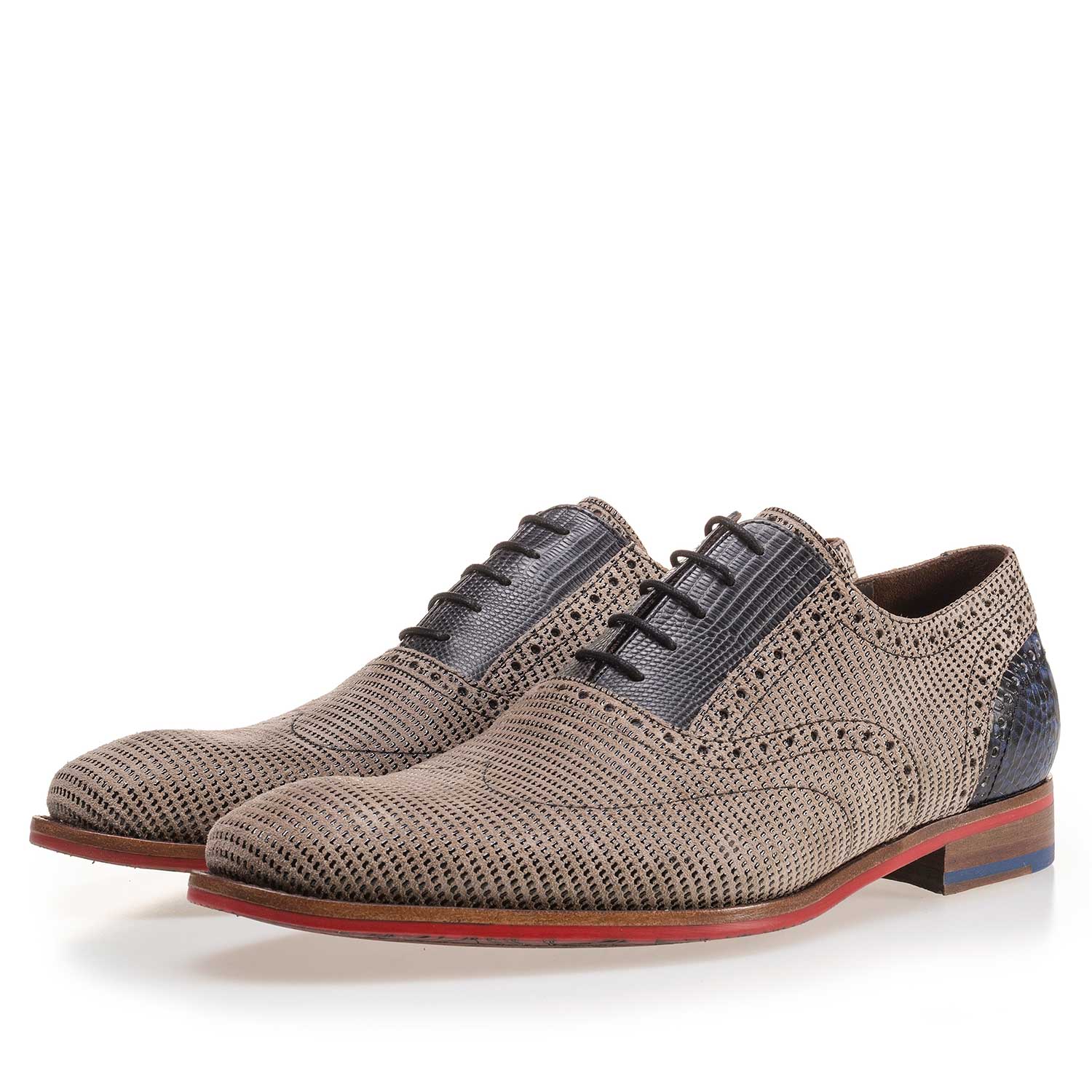 19114/06 - Sand-coloured patterned lace shoe made of suede leather 19114/06 - Sand-coloured patterned lace shoe made of suede leather
