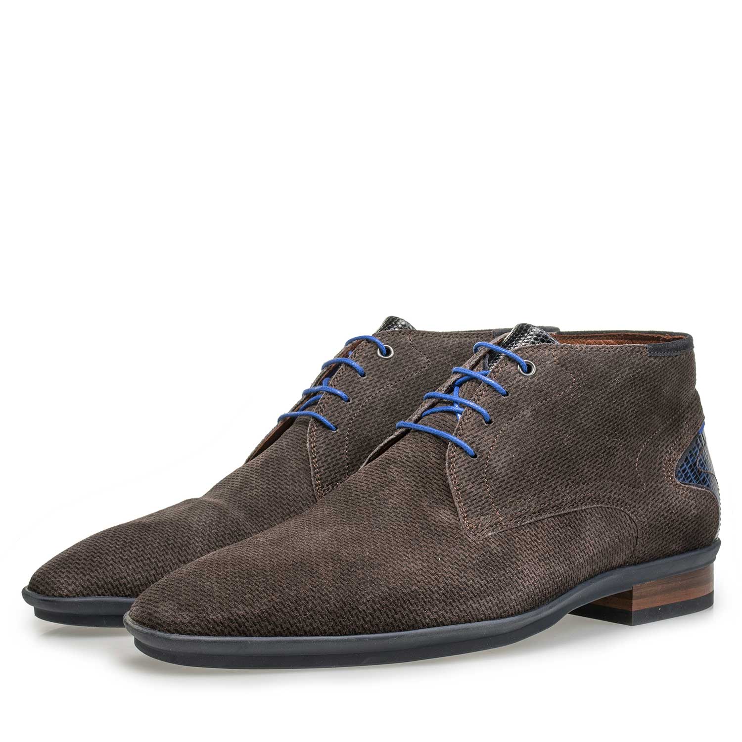 10131/01 - Mid-high grey-brown suede leather lace shoe 10131/01 - Mid-high grey-brown suede leather lace shoe