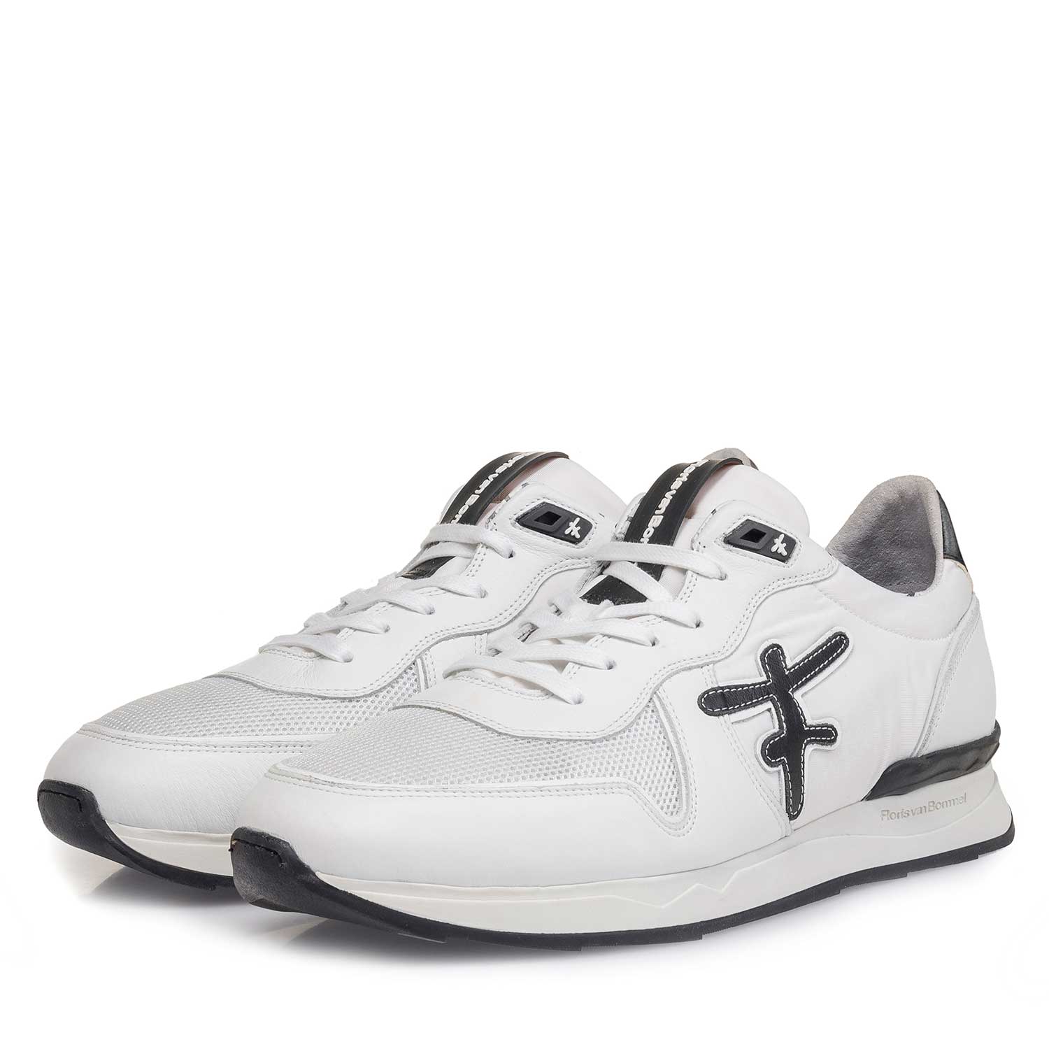 16246/09 - White leather sneaker with textile patches 16246/09 - White leather sneaker with textile patches