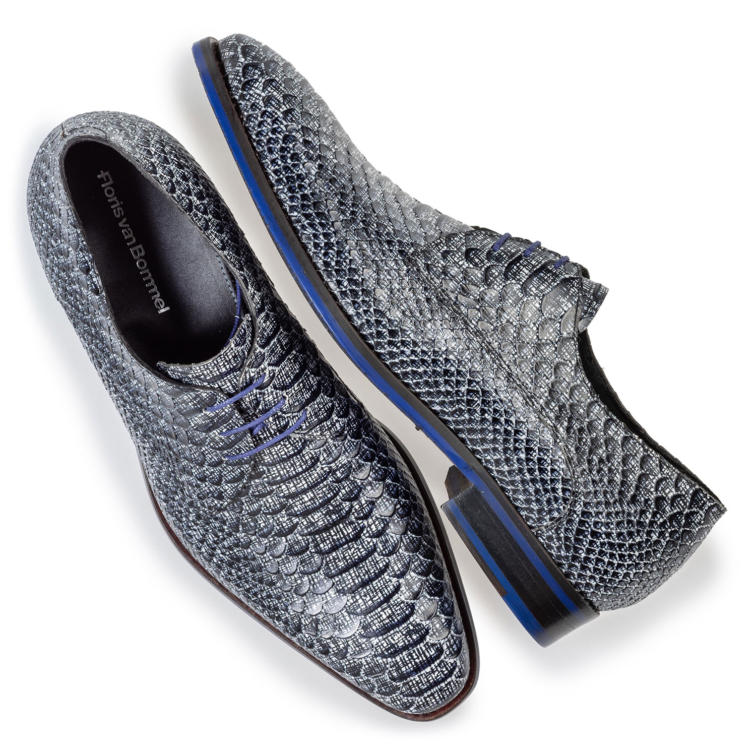 18168/11 - Lace shoe snake print black and white 18168/11 - Lace shoe snake print black and white
