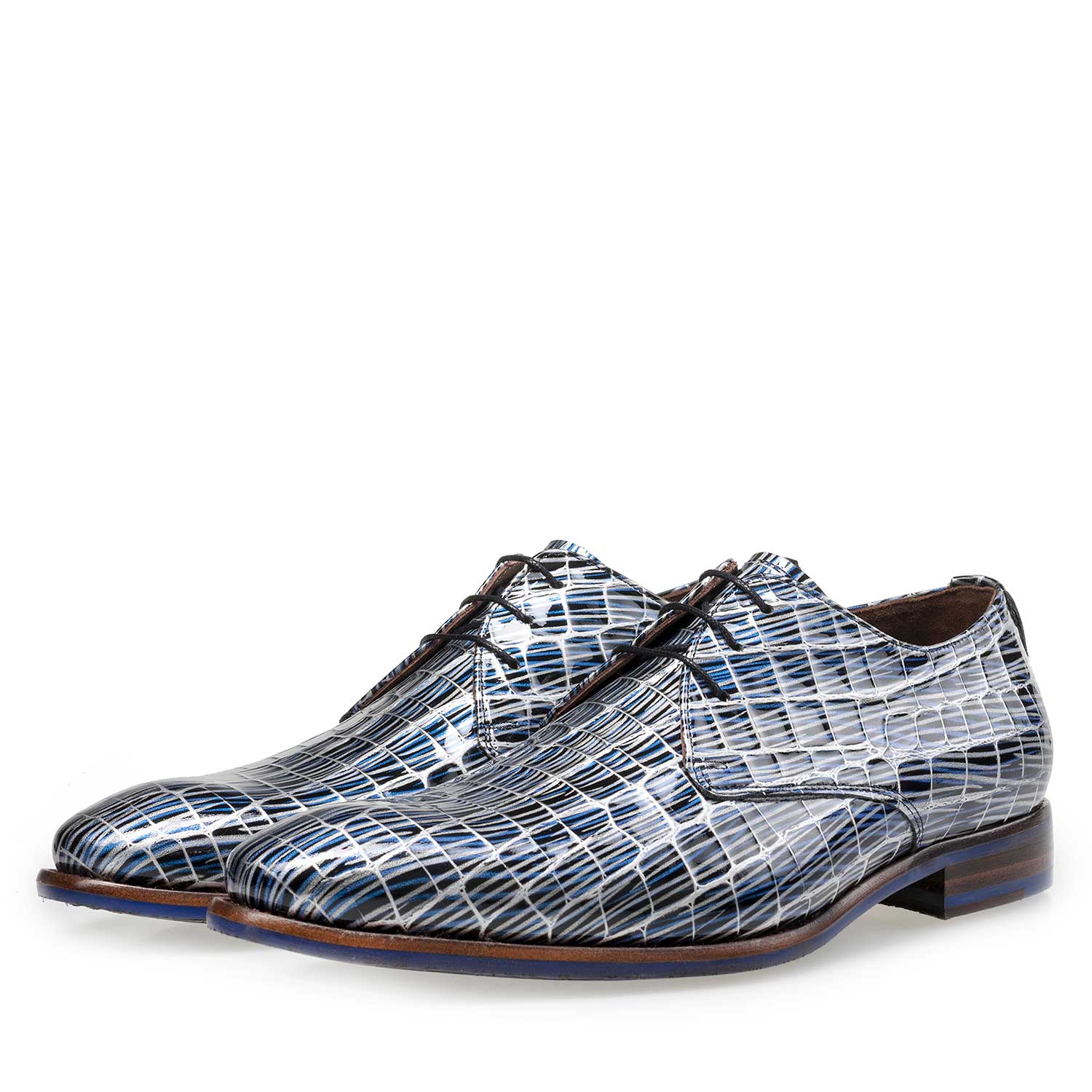 14104/00 - Blue patent leather lace-shoe with print 14104/00 - Blue patent leather lace-shoe with print