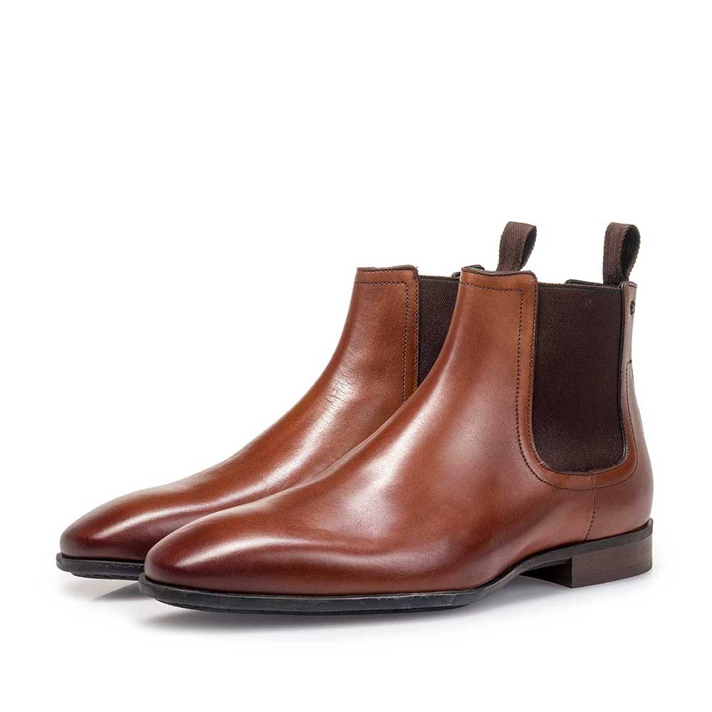 tan coloured chelsea boots