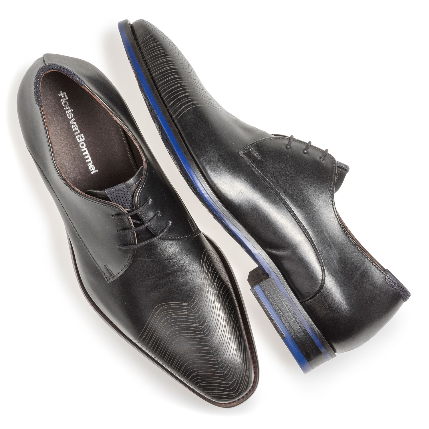 18288/02 - Black leather lace shoe with laser-cut print 18288/02 - Black leather lace shoe with laser-cut print