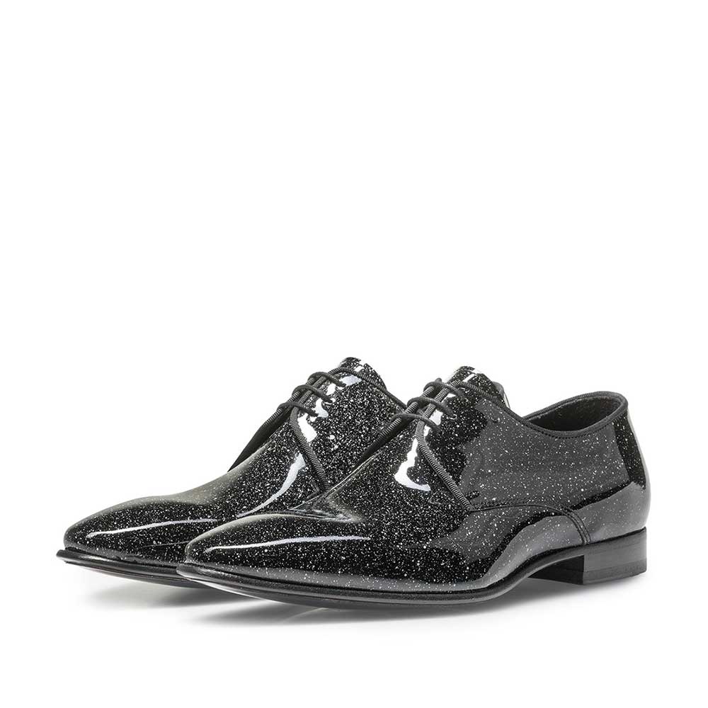 14338/01 - Black patent leather shoe with a print 14338/01 - Black patent leather shoe with a print