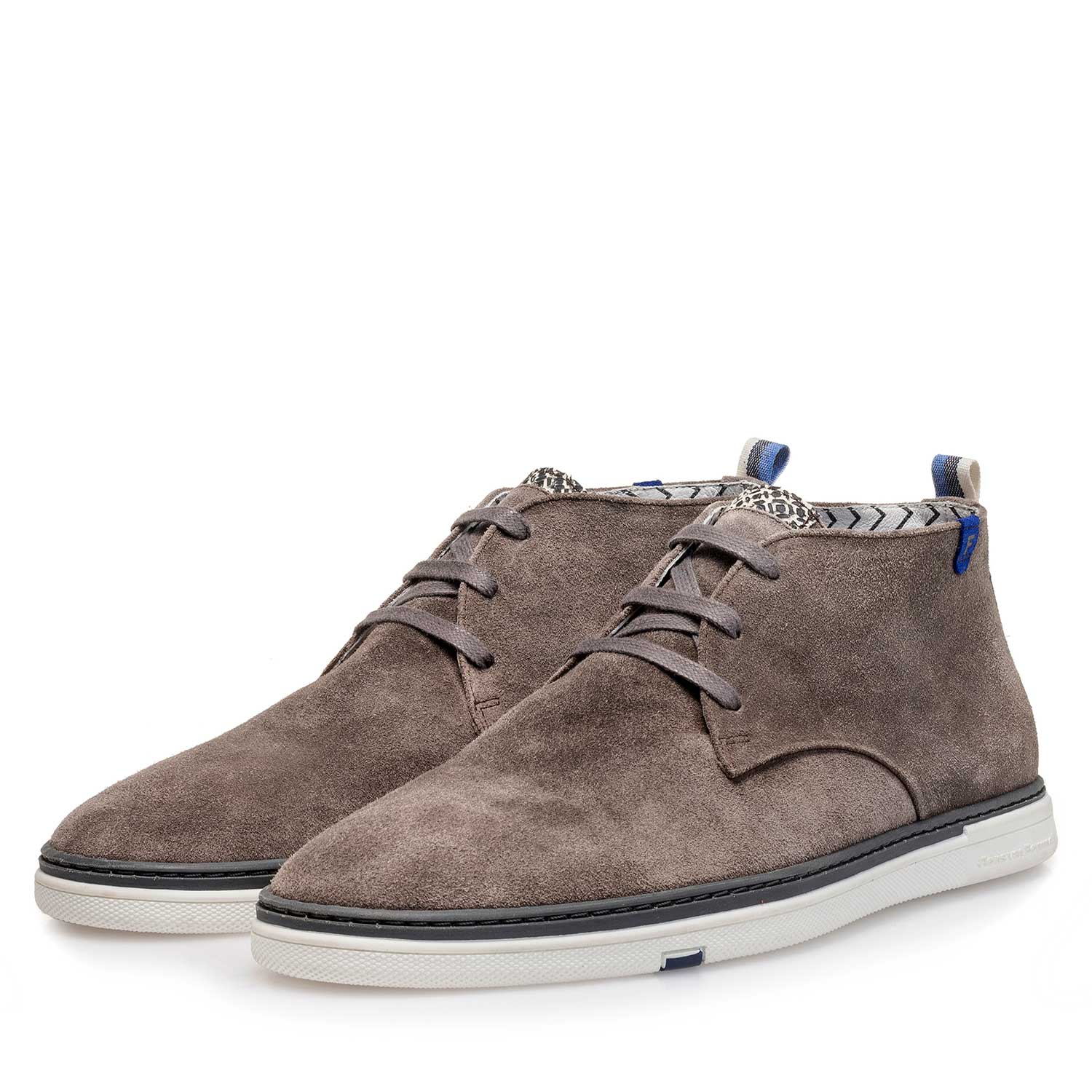 10502/03 - Taupe-coloured slightly buffed suede leather boot 10502/03 - Taupe-coloured slightly buffed suede leather boot
