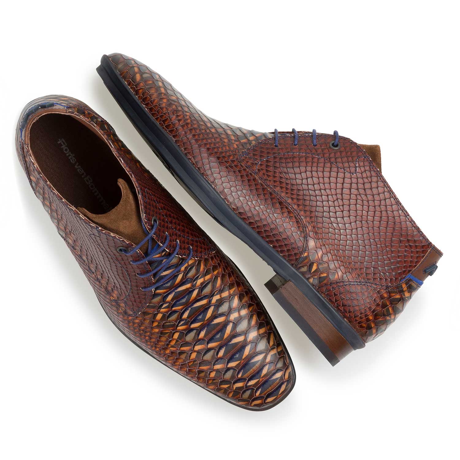 10475/03 - Cognac-coloured calf leather lace shoe with snake print 10475/03 - Cognac-coloured calf leather lace shoe with snake print