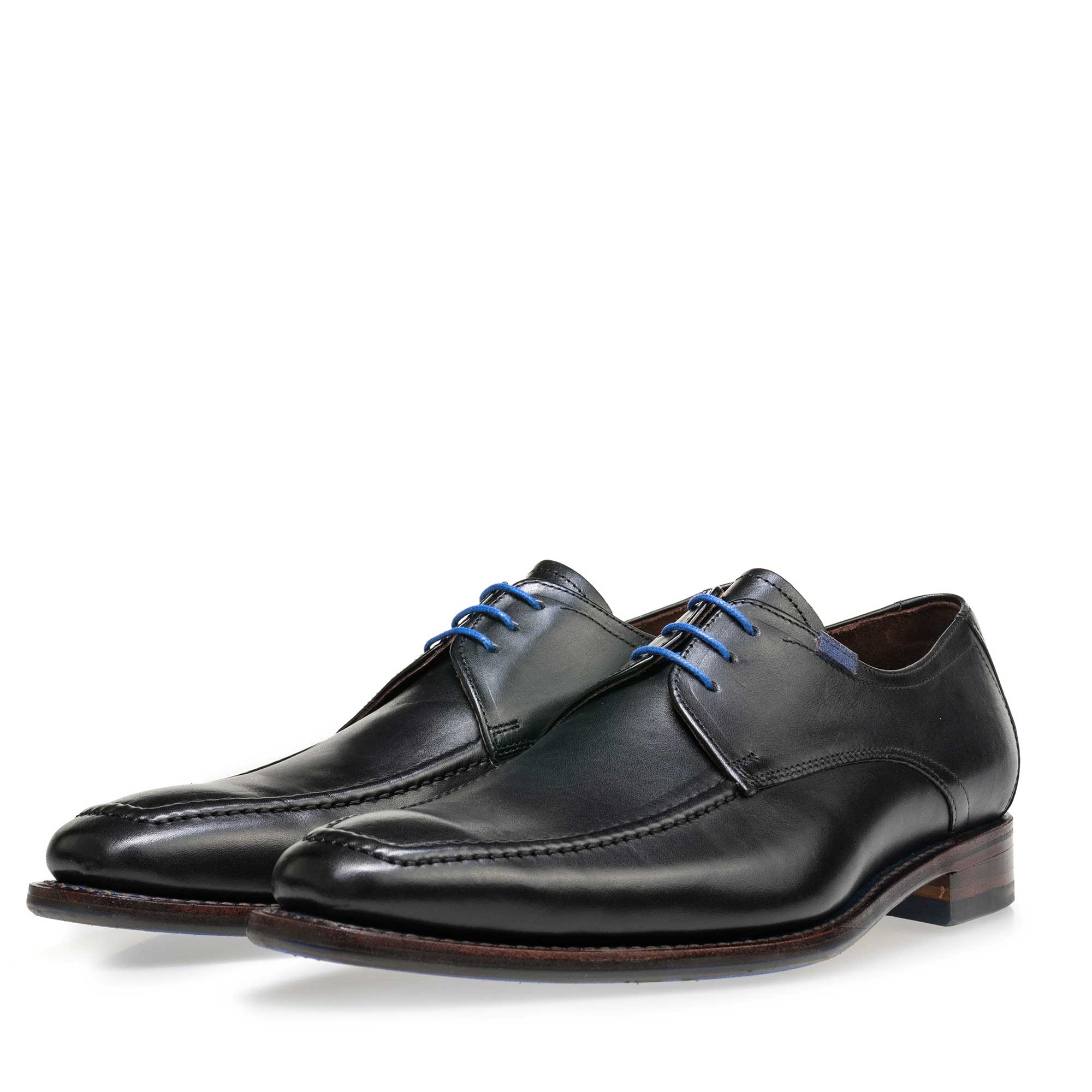 13370/01 - Black leather lace shoe 13370/01 - Black leather lace shoe