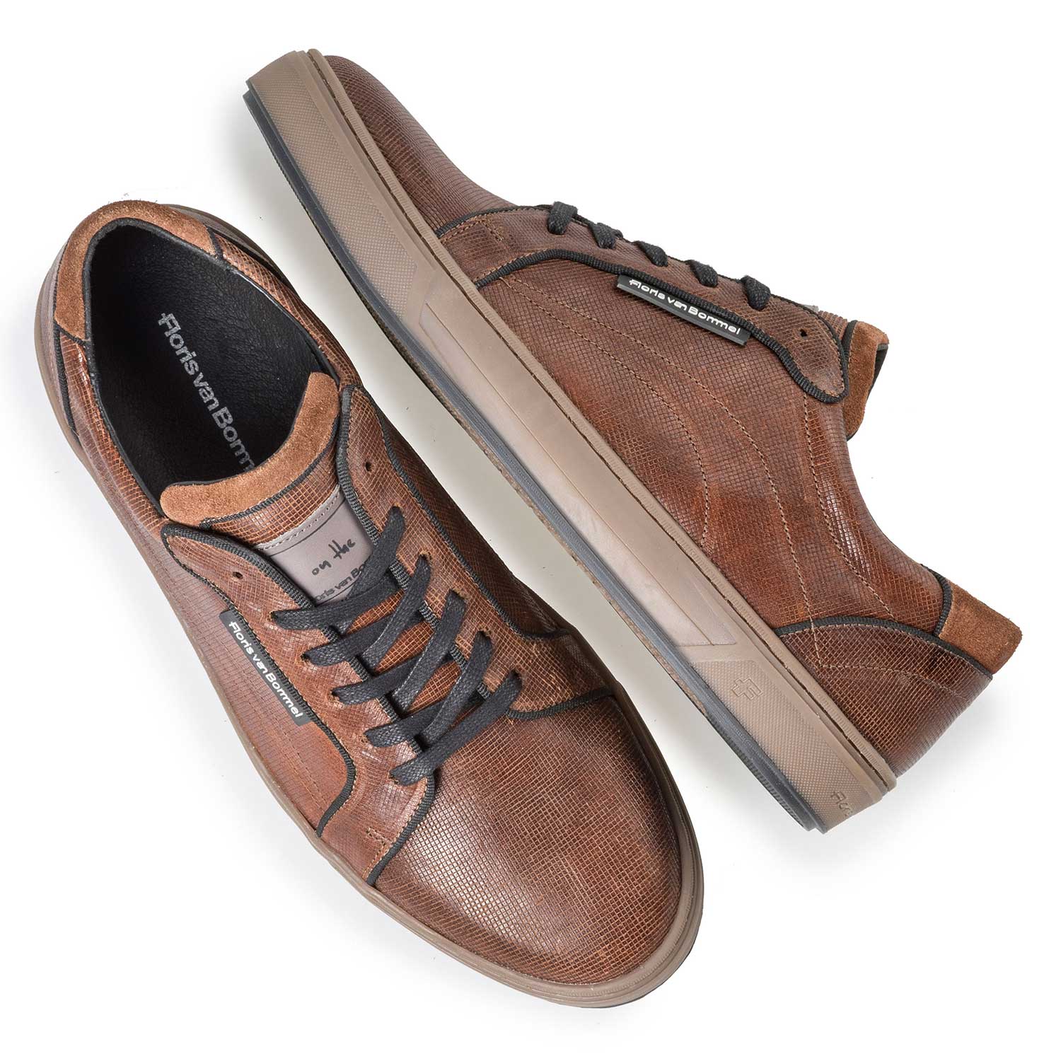 13214/02 - Brown sneaker with print 13214/02 - Brown sneaker with print
