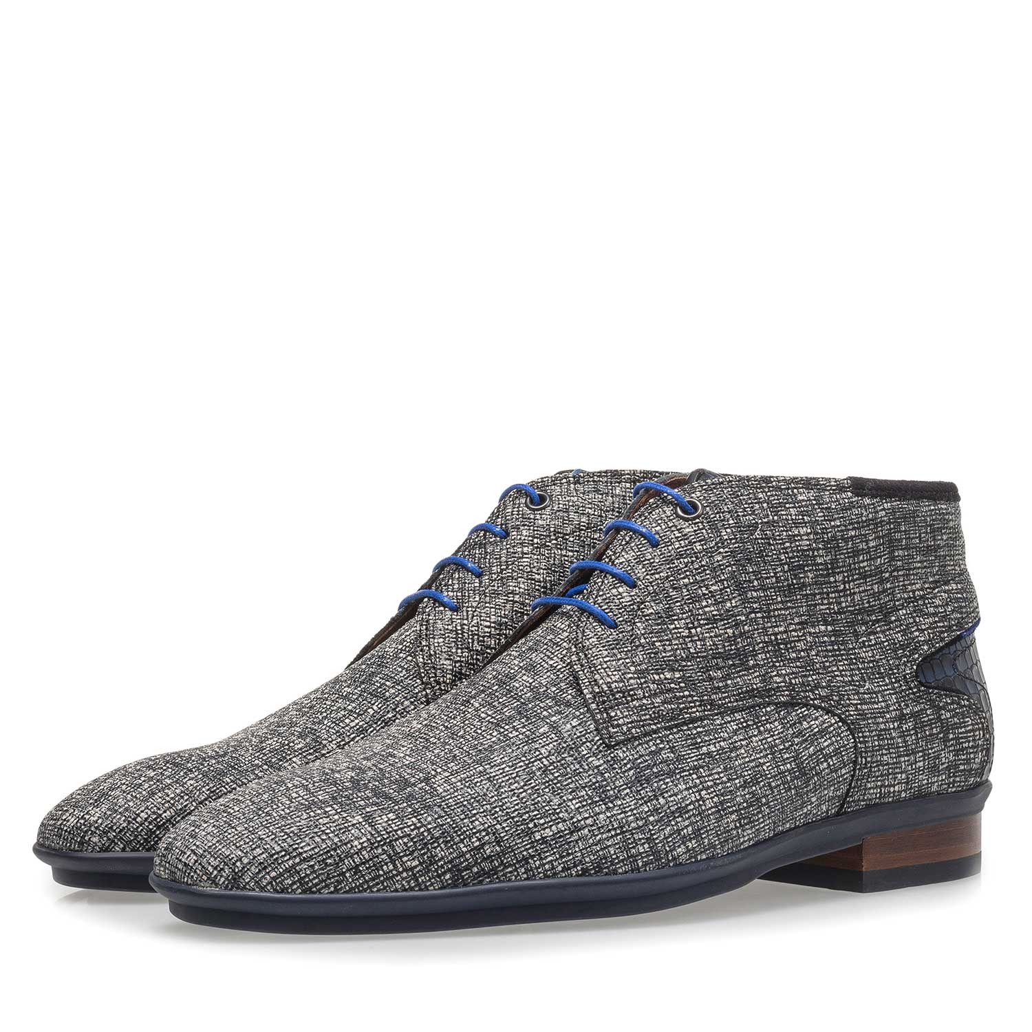 10131/18 - Grey leather lace shoe with print 10131/18 - Grey leather lace shoe with print