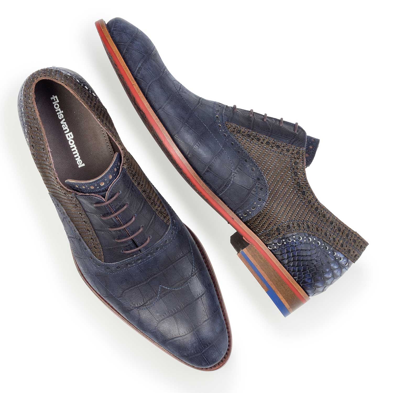 19104/05 - Dark blue calf's leather lace shoe with a croco print 19104/05 - Dark blue calf's leather lace shoe with a croco print