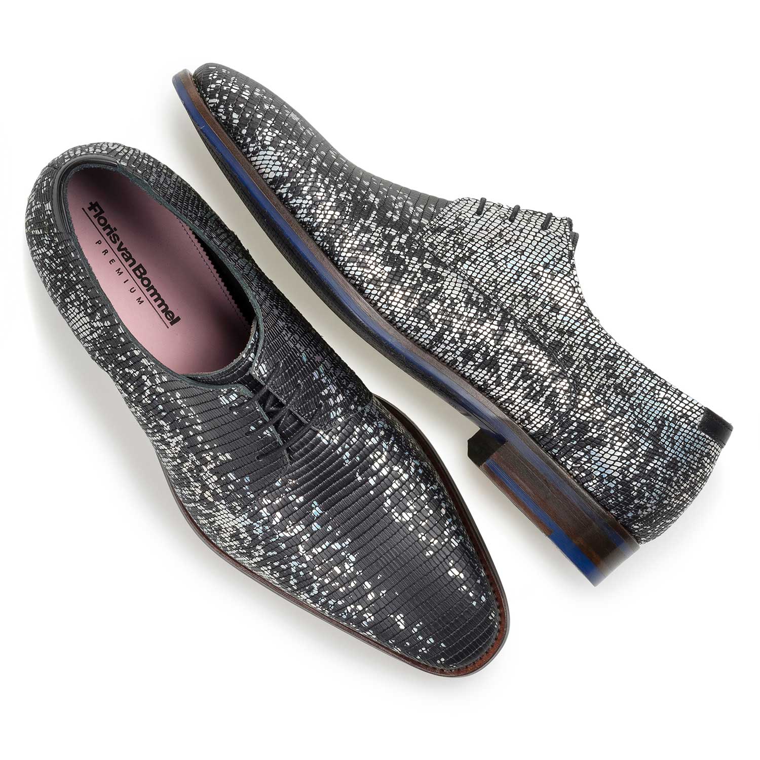 18097/00 - Black premium lace shoe with silver metallic print 18097/00 - Black premium lace shoe with silver metallic print
