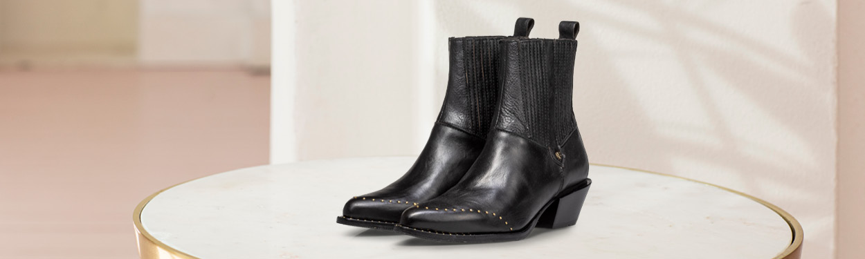 Ankle boots